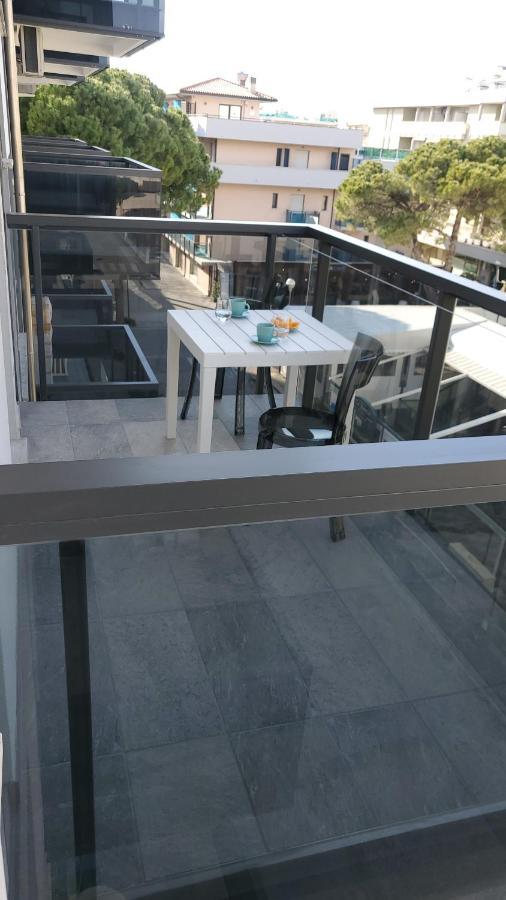 Malibu Apartments Bibione Eksteriør billede